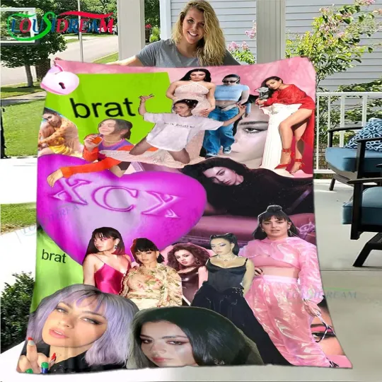 Discover Charli XCX Pop Singer Throw Blanket, Home Decor Gift