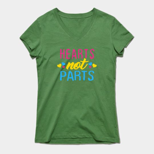 Discover Hearts Not Parts - Pansexual - T-Shirt