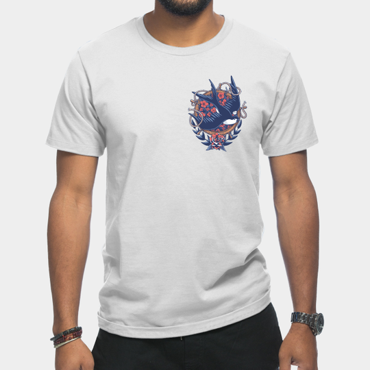 Discover Swallow Tattoo - Swallow - T-Shirt