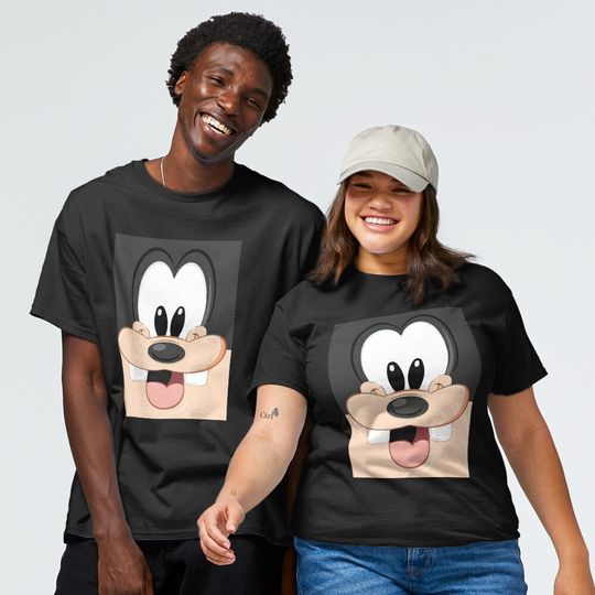 Discover Dingo Disney Goofy Portrait T-Shirt