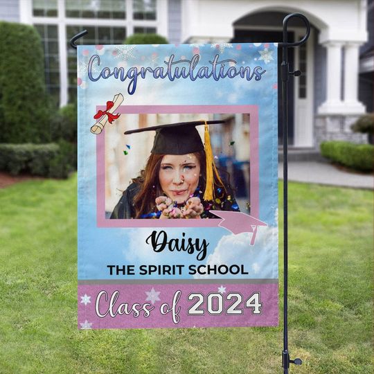 Discover Graduation Flag To Graduation Class Of 2024