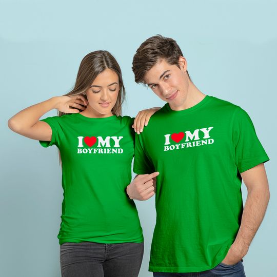 Discover T-shirt para Homem e Mulher I Love My Boyfriend | Presente no Dia dos Namorados