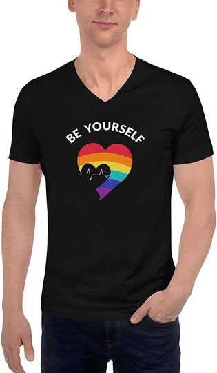 Discover T-shirt Unissexo Be Yourself Orgulho de LGBT Decote em V