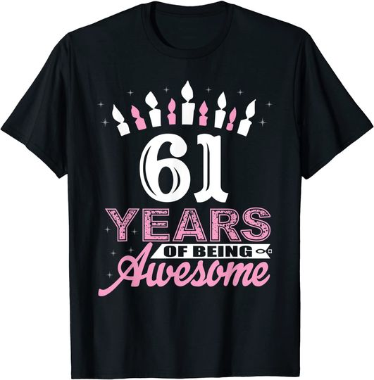 Discover T-shirt de Mulher 61 Anos com Velas Awesome Presente do Aniversário Decote em V