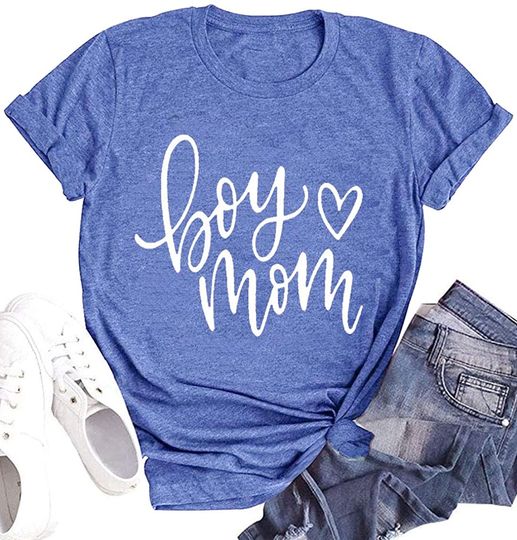 Discover T-shirt para Mulher com Letras Boy Mom