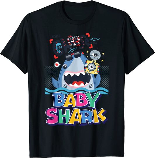 Discover T-shirt Unissexo de Manga Curta Baby Shark Family Shark