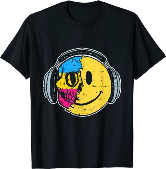 Discover T-shirt Unissexo Manga Curta com Emoji Rosto Sorridente Ovindo Música