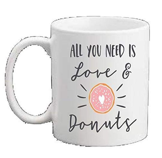 Caneca de Cerâmica Clássica All You Need Is Love and Donuts