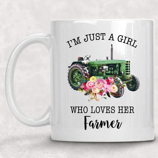 Discover Caneca de Cerâmica Clássica I’m Just A Girl Who Loves Her Farmer