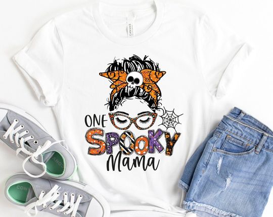 T-shirt para Homem e Mulher One Spooky Mama Halloween