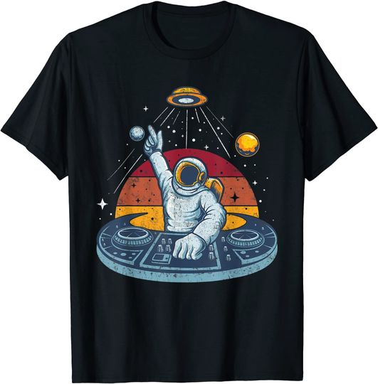 Discover Camiseta T-shirt Astronauta DJ Spaço Planeta Unissexo