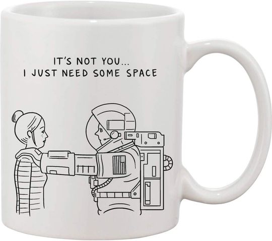 Discover Caneca de Cerâmica Clássica  Astronauta texto "It's Not You, I Just Need More Space"