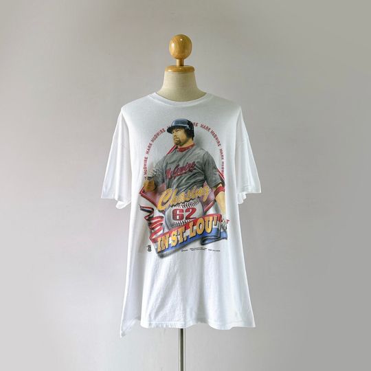 Discover 90s Mark Mcgwire T-shirt