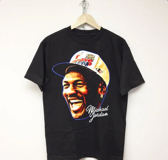 Discover Michael Jordan UNC 90s Style Vintage Bootleg Tee Graphic T shirt