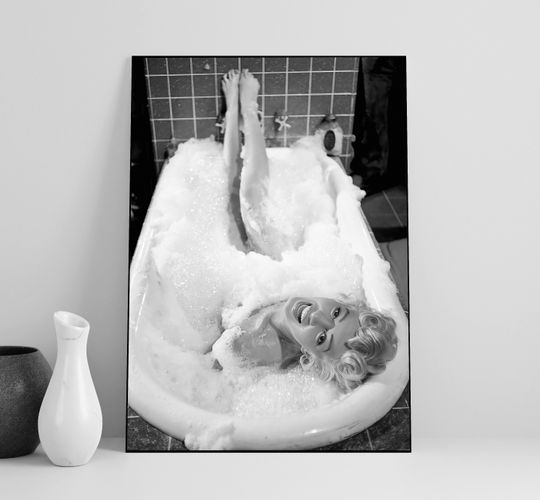 Discover Marilyn Monroe Bathroom Poster