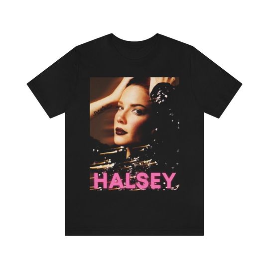 Discover Halsey Vintage Style Photoshoot Shirt, Halsey Black  Aesthetic T-Shirt,