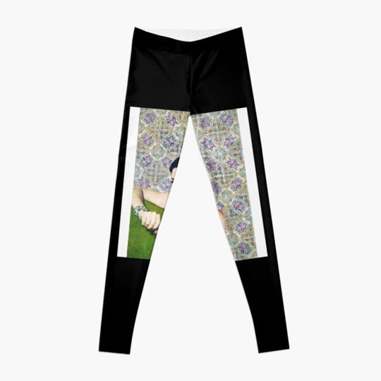 Discover Googoosh Chilling On A Couch Poster Leggings