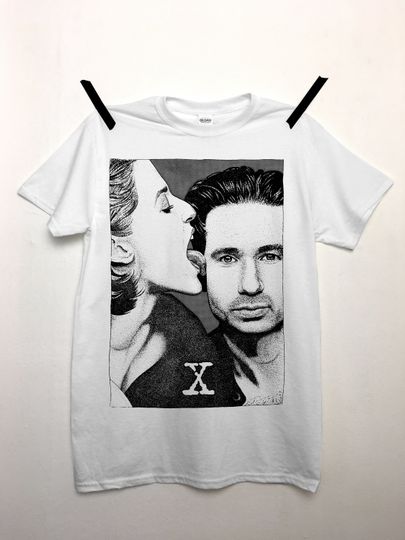 Discover X-FILES / LICK shirt