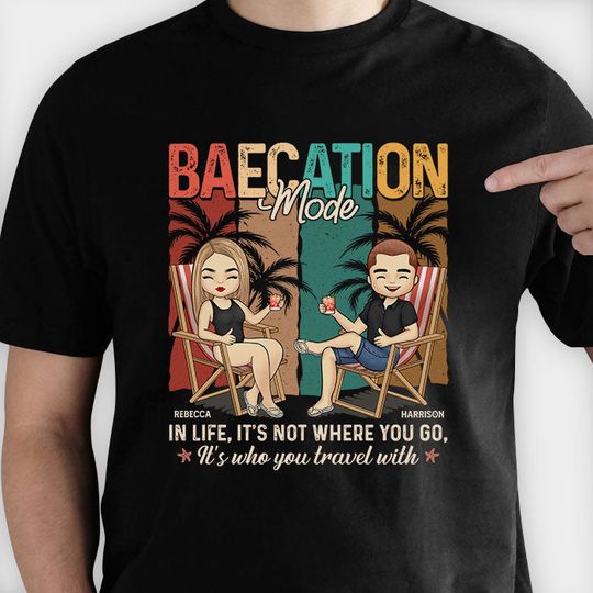 Discover In Life, It's Not Where You Go, It's Who You Travel With - Personalized Unisex T-Shirt