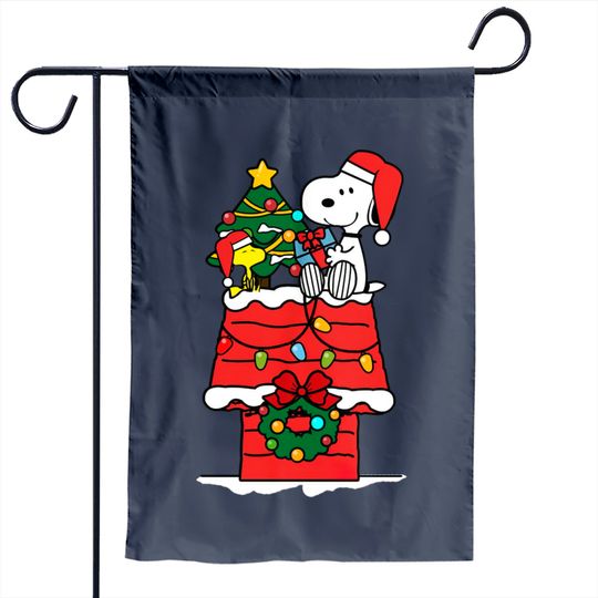 Discover Snoopy Celebrate Christmas With Woodstock - Snoopy - Garden Flag