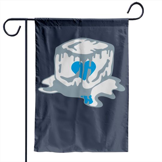 Discover Ice Cube Heart Garden Flag