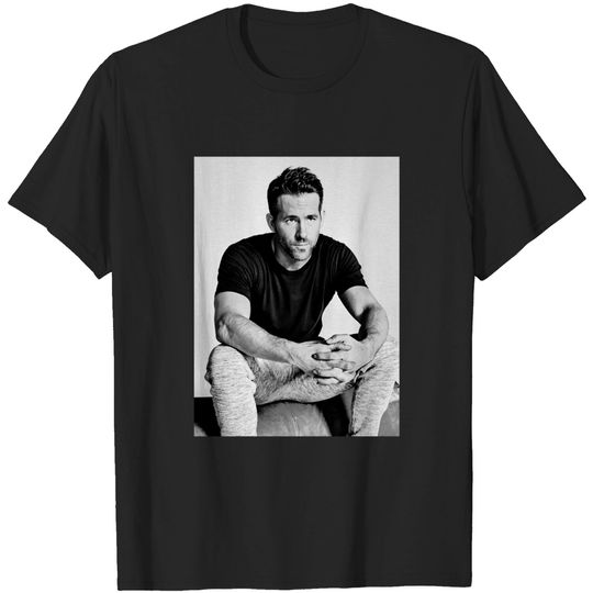 Discover Ryan Reynolds Classic T-Shirt