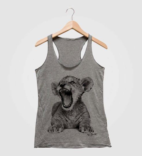 Discover Lion Women's Tank Top - Cute Lion Cub Design