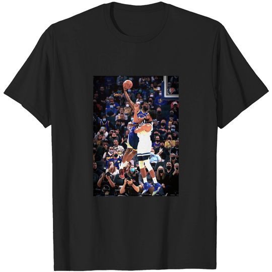 Discover Andrew Wiggins Posterized Karl-Anthony Towns Classic T-Shirt