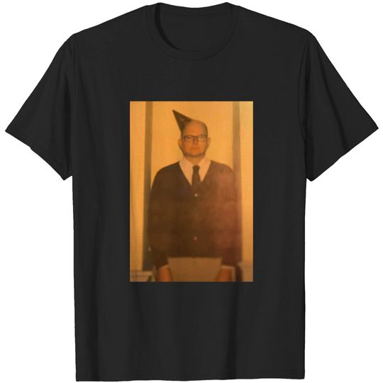 Discover What We Do in the Shadows - Colin Robinson Party Hat T-Shirt