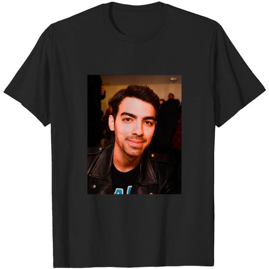 Discover Joe Jonas Classic T-Shirt