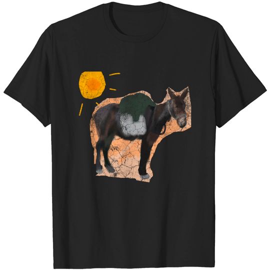 Discover Vintage distressed Painted Donkey in the desert with blazing sun - Vintage Donkey - T-Shirt