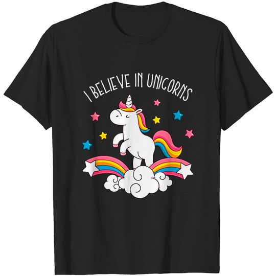 Discover Believe in Unicorns Women's Plus Size T-Shirt