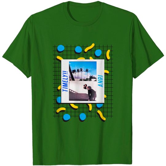 Discover Anri Timely /// 80s - Japan - T-Shirt