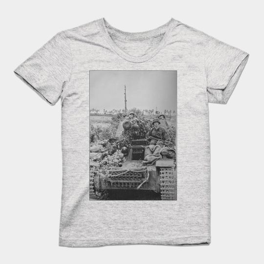 Discover 12th Panzer Division Hitlerjugend En Route To Caen 1944 - Tiger Panzer Tank - T-Shirt