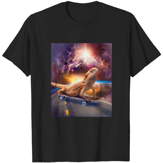 Discover Bearded Dragon Lizard On Skateboard In Space - Bearded Dragon Lizard On Skateboard - T-Shirt