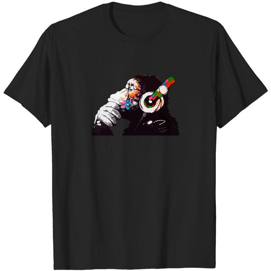 Discover BANKSY DJ Monkey Thinker - Banksy - T-Shirt