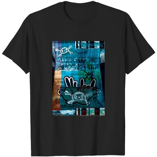 Discover Graffiti Nis - Graffiti - T-Shirt