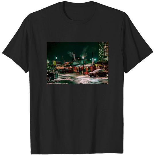 Discover Snowy Seaside Bar - Bar - T-Shirt