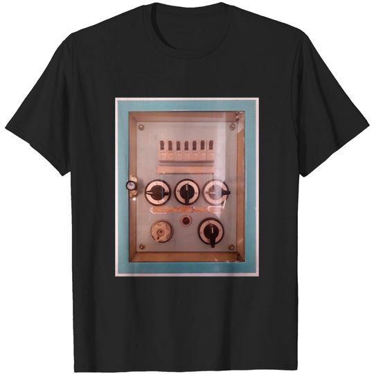 Discover Vintage Fuse Box - Fuse Box - T-Shirt