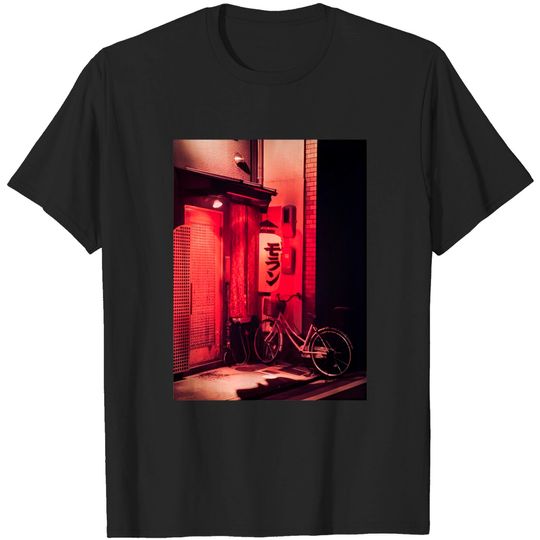 Discover Soft Japanese Lantern Glow - Alley - T-Shirt