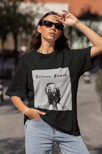 Discover Selena Gomez T-shirt, Limited Vintage Selena Gomez T-shirt
