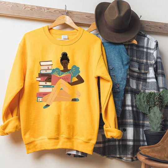 Discover Girl Reading Sweatshirt, Black Women Read - Afrocentric Tops - Bookish Gifts Sweatshirt