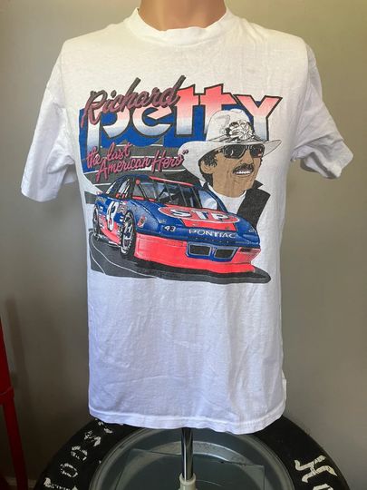 Discover Richard Petty Last American Hero T-Shirt