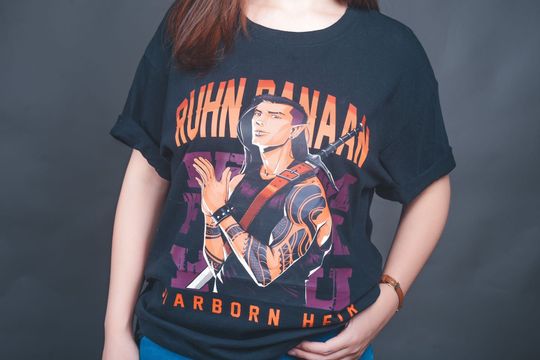 Discover Ruhn Danaan Bootleg Style 90s Vibe Shirt | Crescent City Bookish Merch