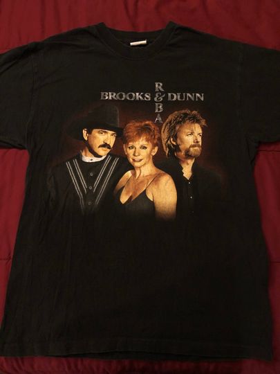 Discover Vintage 90s - Brooks & Dunn T Shirt