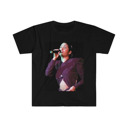 Discover Selena Quintanilla T-Shirt