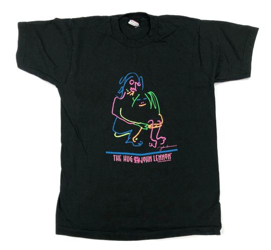 Discover Vintage John Lennon "The Hug" T-Shirt