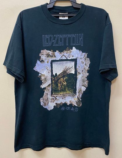 Discover Vintage 90s LE.D ZE.PP.ELIN 1999 t shirt