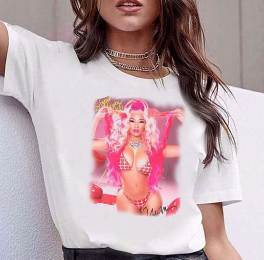 Discover Nicki Minaj Rapper 90's T-Shirt