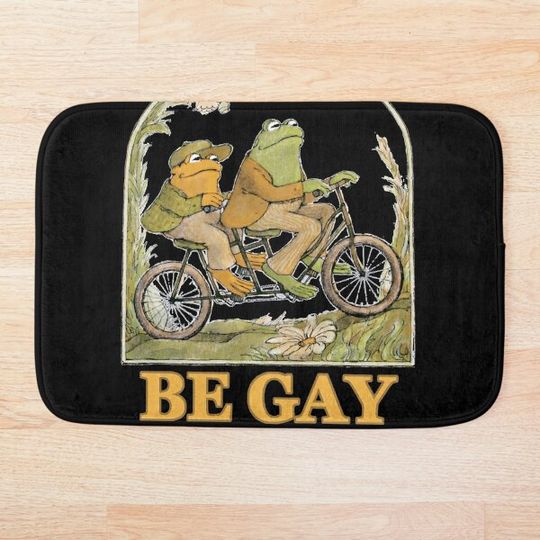 Discover Frogs shirt Toads Bath Mat